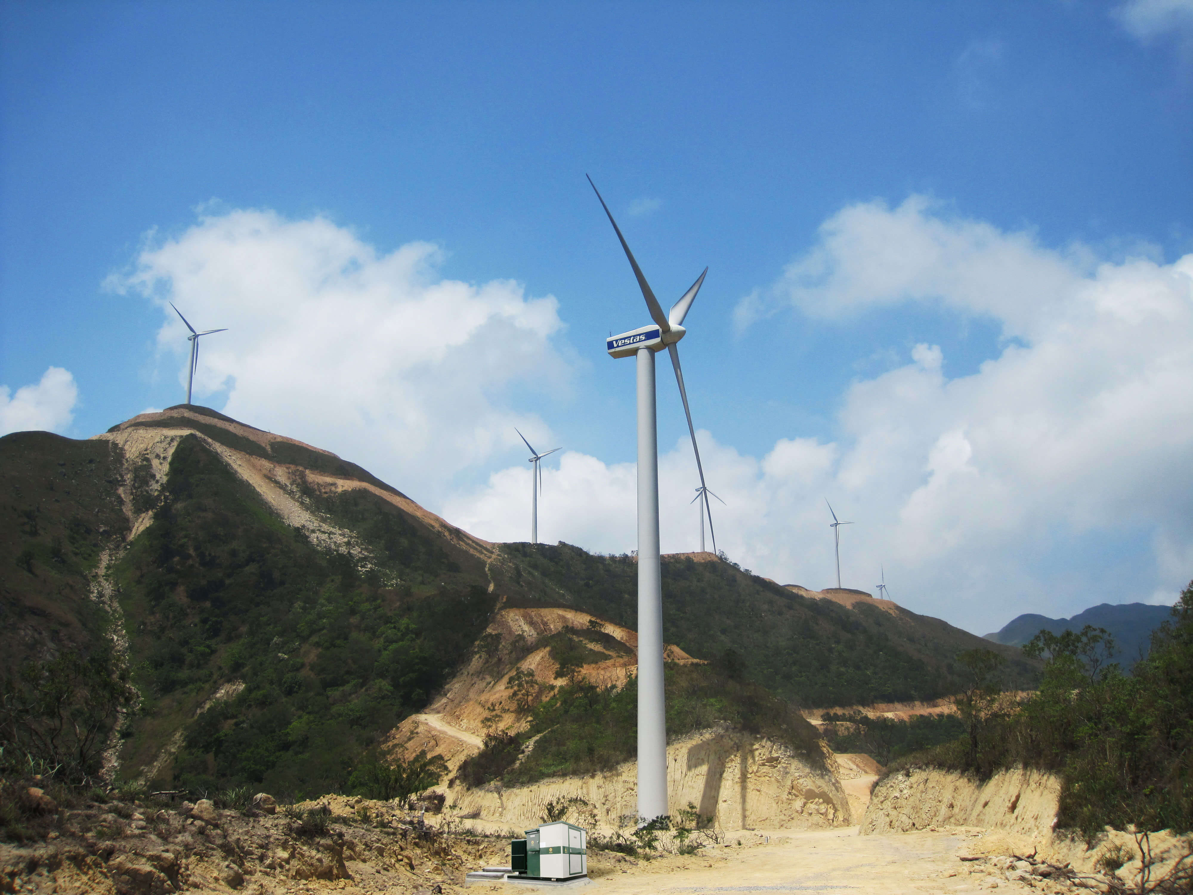廣東粵電徐聞石板嶺、紅心樓、曲界風(fēng)電場(chǎng)群